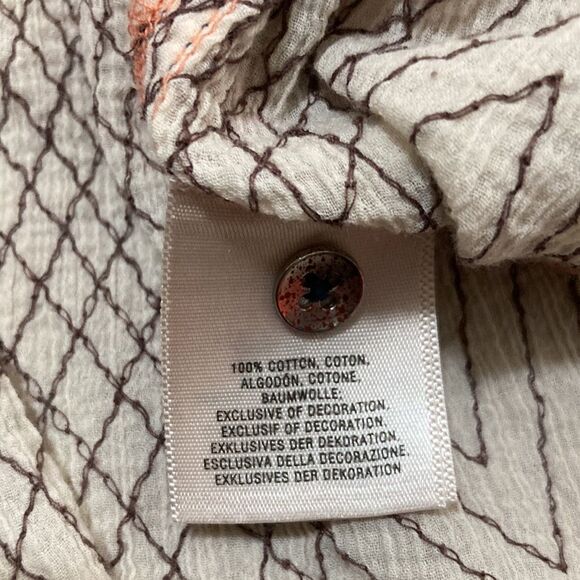 Anthropologie holding horses plaid top with contrasting ruffle fabric-2 - Picture 9 of 9